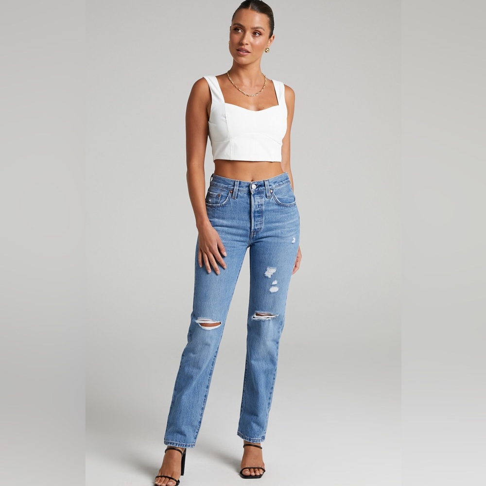 Levi's 501 high rise rip knee straight leg crop jeans
